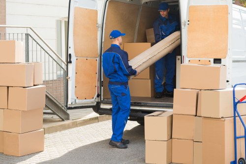 Local storage options for homes and businesses in Shoreditch