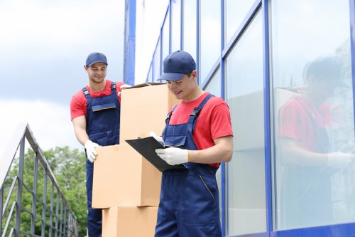 Moving truck service for residential and business moves in Shoreditch