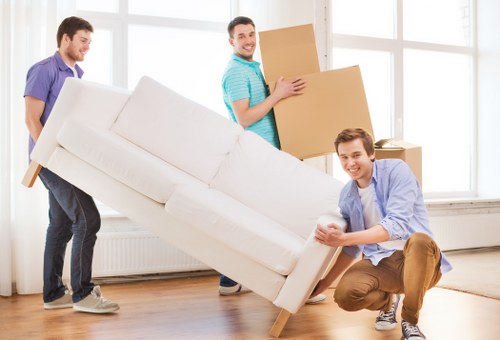 Local removals service supporting a Shoreditch household move