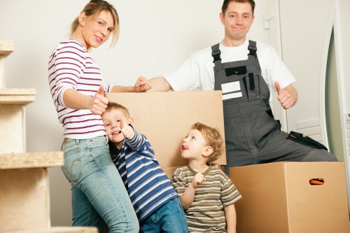 Local packing service considerations for Shoreditch access and loading